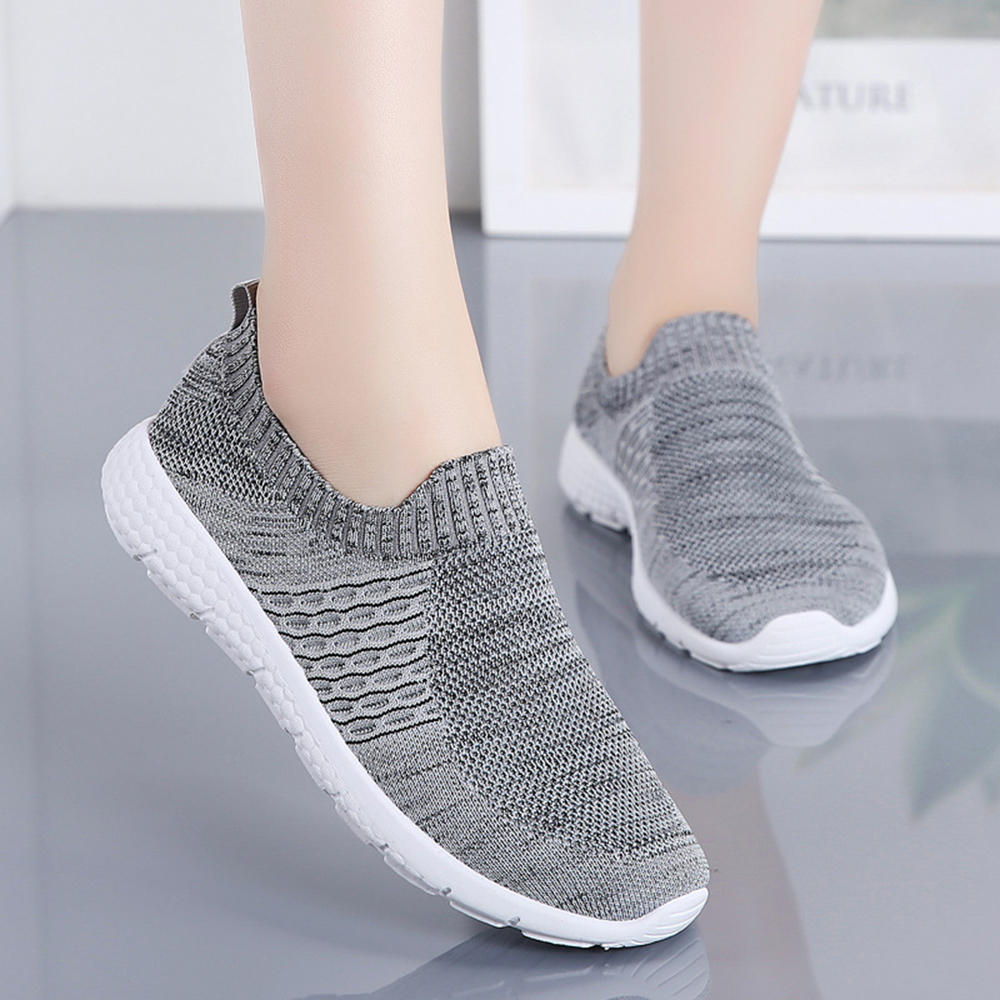 Women sports shoes