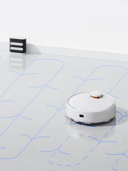 Robotic vacuum 